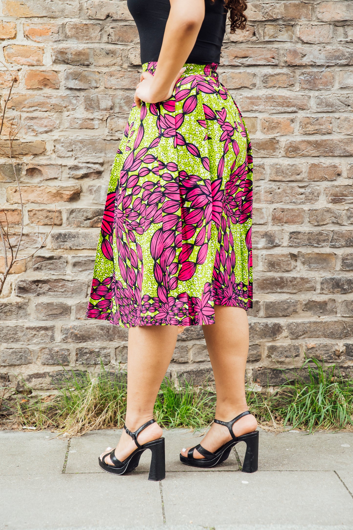 Grüner Midirock "pinke Blütenblätter"