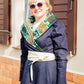 Denim-Hoodie-Wickelkleid mit African Print